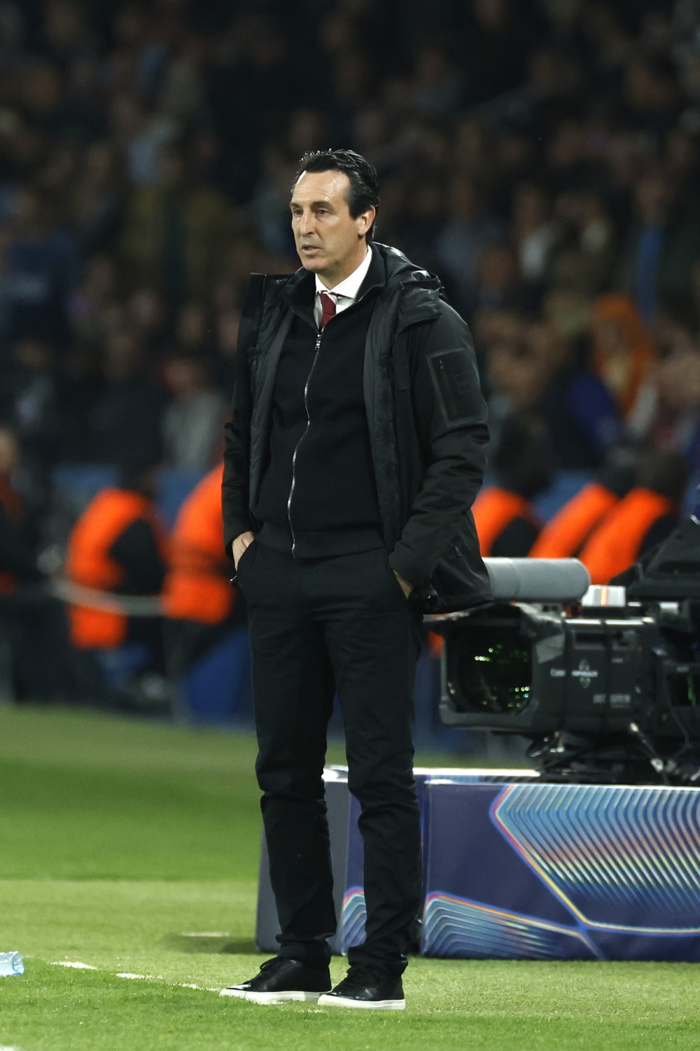 转会期体能课后，阿斯顿维拉遗憾出局备战国王杯，震撼外界，高层口径保持一致的简单介绍