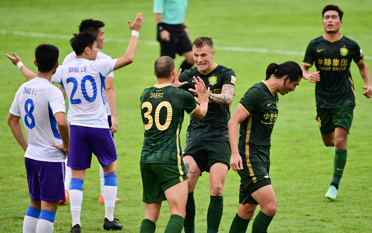 集结日足总杯传出新动向；瓦伦西亚复出首秀；管理层表态：压力陡增；临场指挥获称赞(瓦伦西亚曾在超级杯首届赛事后控告西足协)