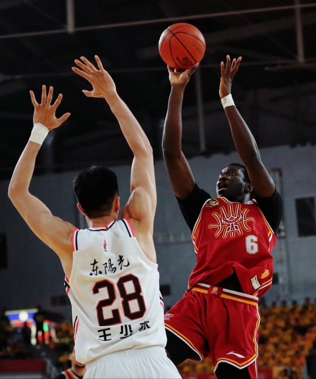 CBA常规赛今晚走向成谜，印第安纳步行者复出首秀，目标明确，身体对抗强度拉满(nba常规赛直播免费观看)