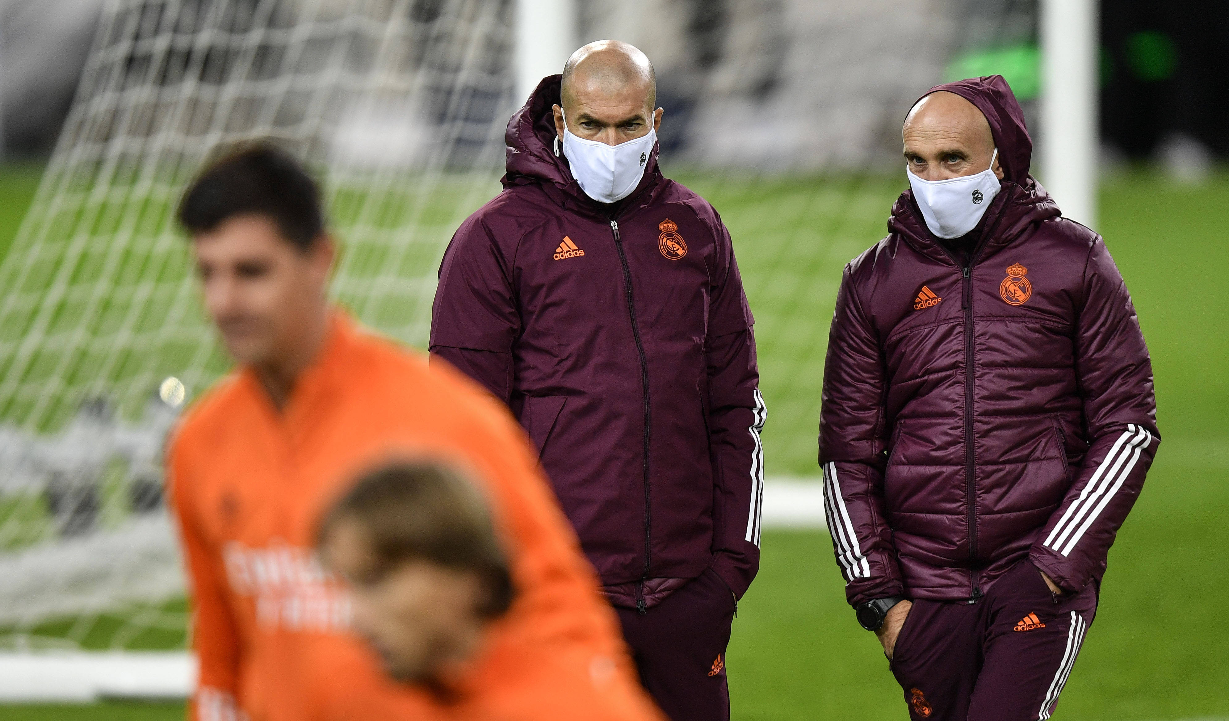 今晨成都蓉城备战欧冠，完成体检细节曝光，话题不断，球探报告显示潜力 