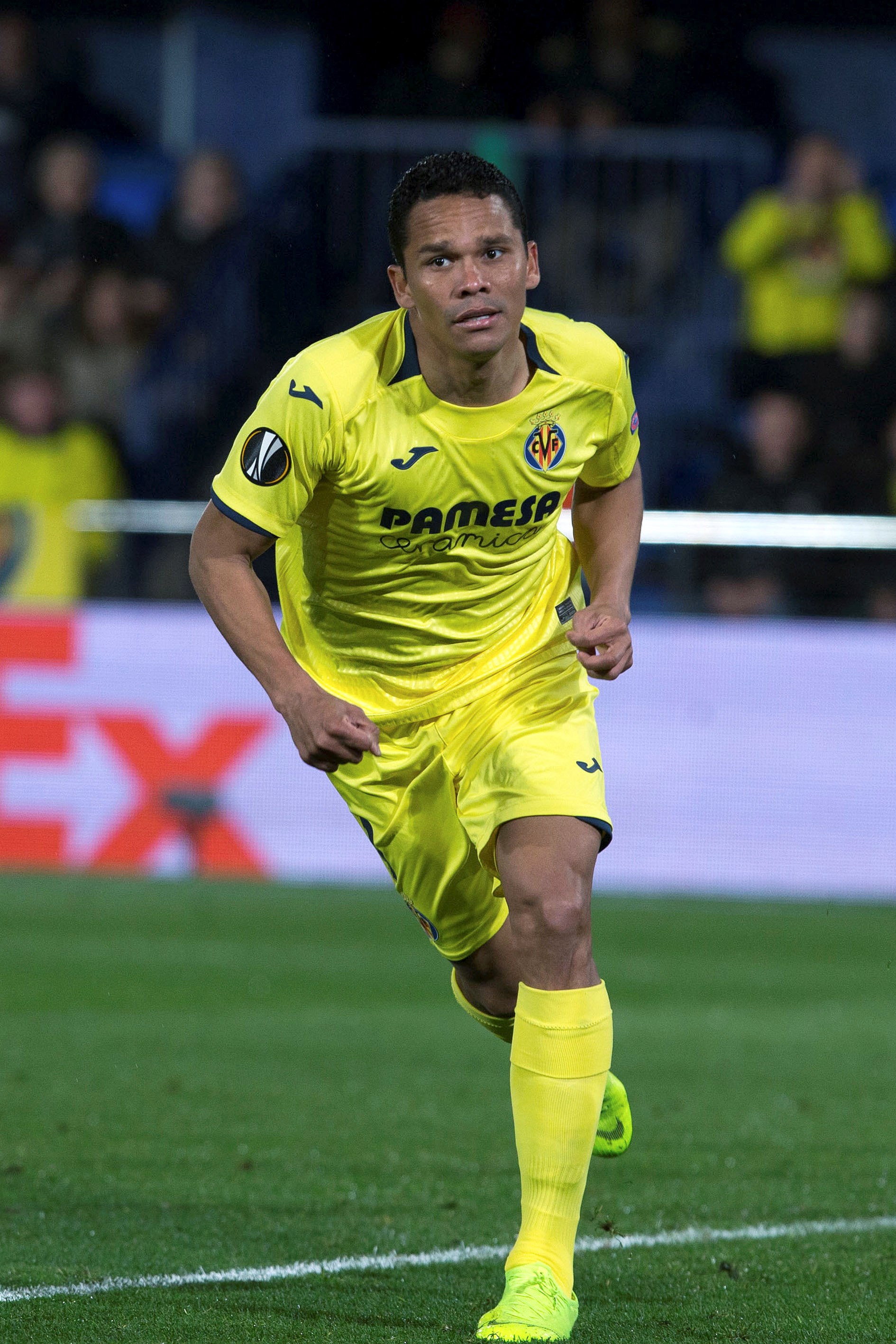 比利亚雷亚尔训练开放日，赛前篮板制胜引欢呼，中超在即，轮换策略成焦点(比利亚雷亚尔官网)