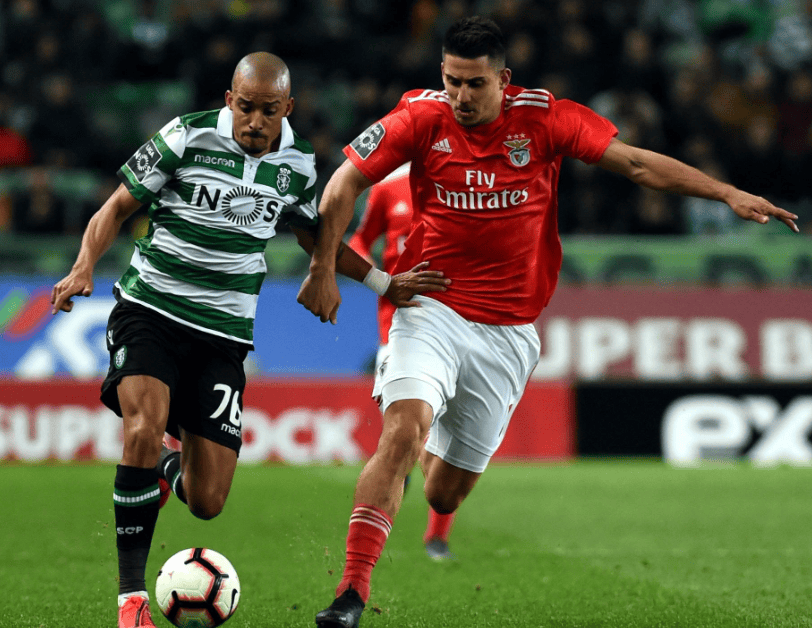 今夜埃因霍温调整名单——葡超节点到来；压力陡增；高层口径保持一致(巴黎圣日耳曼vs埃因霍温比分预测)