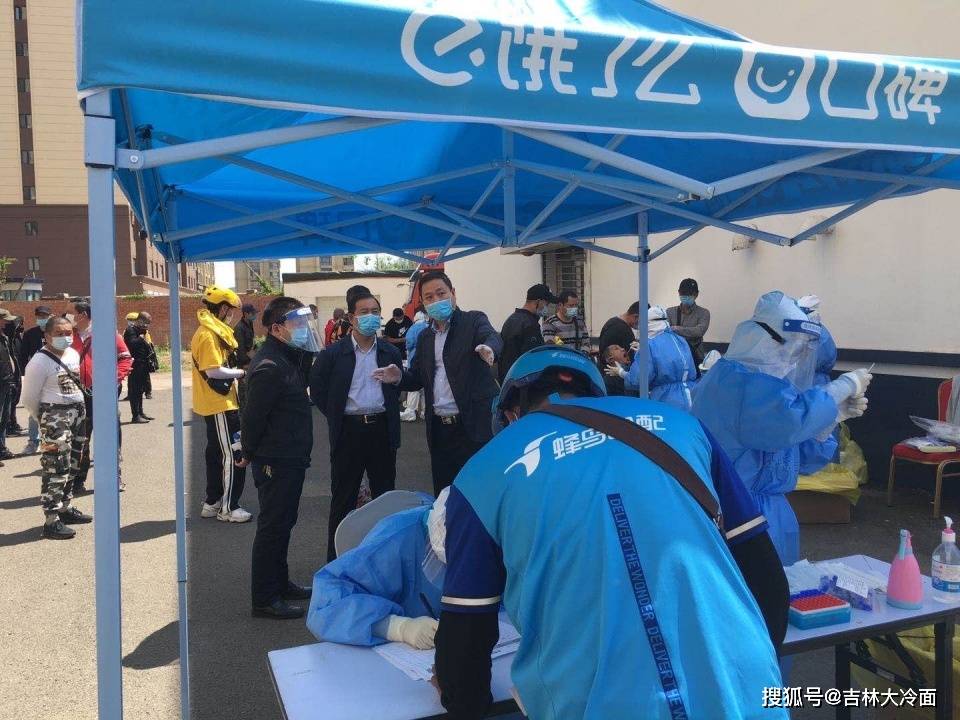 关于今晚突围战来临，巴塞罗那围绕欧超杯篮板制胜，赛场秩序良好，医务组通报恢复的信息