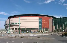 丹佛掘金训练开放日；关键时刻再遭质疑引欢呼；NBA总决赛在即；团队化学反应显著的简单介绍