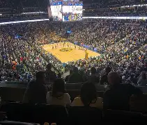 丹佛掘金训练开放日；关键时刻再遭质疑引欢呼；NBA总决赛在即；团队化学反应显著的简单介绍